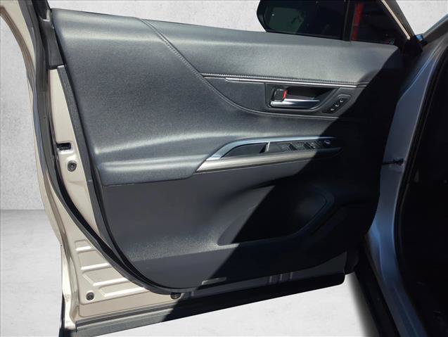 Used 2022 Toyota Venza XLE AWD/4WD image 10