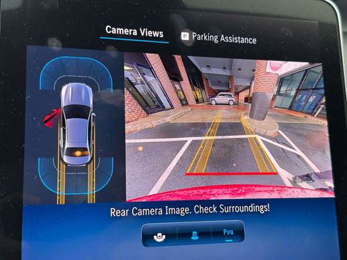 Used 2025 Mercedes-Benz C 300 4MATIC Sedan image 25