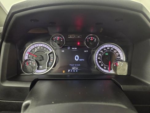 Used 2024 RAM 1500 Classic Warlock w/ Electronics Group image 17