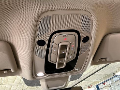 Used 2023 Audi Q5 2.0T Premium w/ Convenience Package image 36