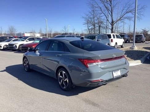 Certified 2021 Hyundai Elantra Limited image 8
