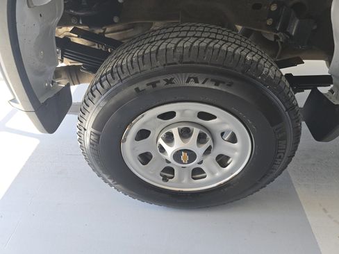 Used 2024 Chevrolet Silverado 3500 W/T image 11