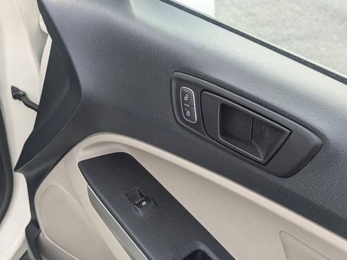 Used 2022 Ford EcoSport S image 32