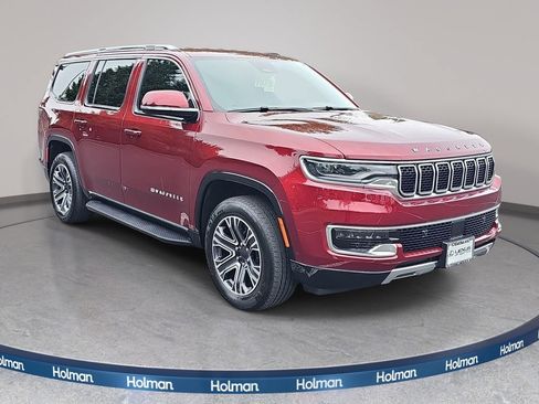 Used 2022 Jeep Wagoneer Series III w/ Flexible Seating Group AWD/4WD image 3