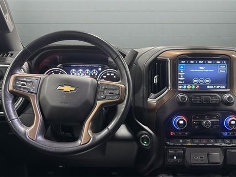 Used 2022 Chevrolet Silverado 3500 High Country image 10