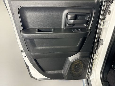 Used 2017 RAM 1500 Express image 25