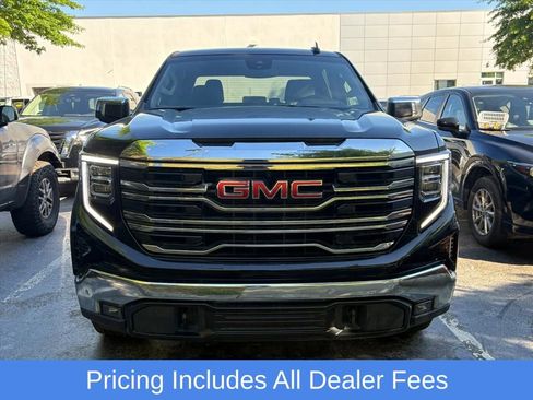 Used 2025 GMC Sierra 1500 SLT AWD/4WD image 3