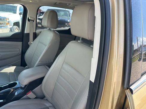 Used 2014 Ford Escape Titanium w/ Equipment Group 401A AWD/4WD image 36