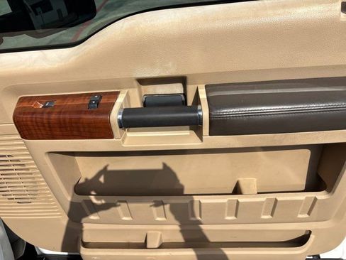 Used 2015 Ford F250 King Ranch w/ FX4 Off-Road Package image 65