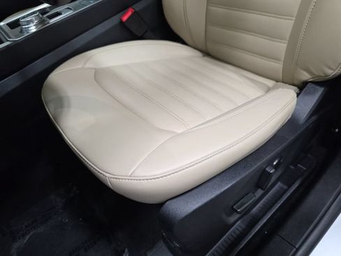 Certified 2024 Ford Edge SEL AWD/4WD image 23