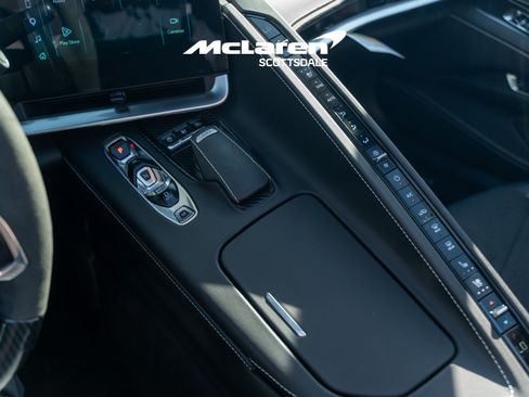 Used 2025 Chevrolet Corvette Z06 RWD image 16