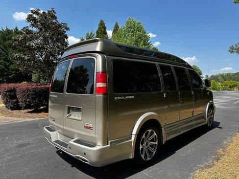 Used 2016 GMC Savana 2500 RWD image 4