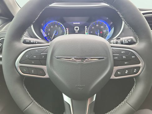 New 2026 Chrysler Pacifica Select FWD image 29
