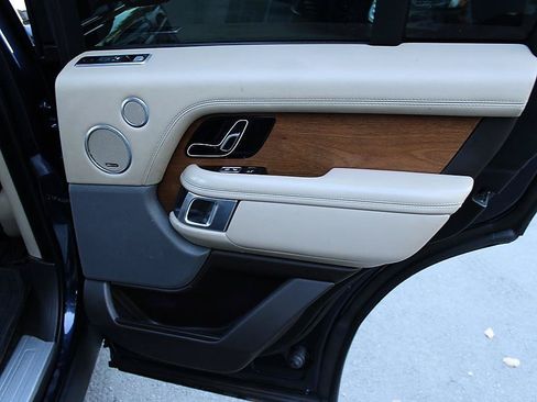 Used 2019 Land Rover Range Rover HSE AWD/4WD image 17