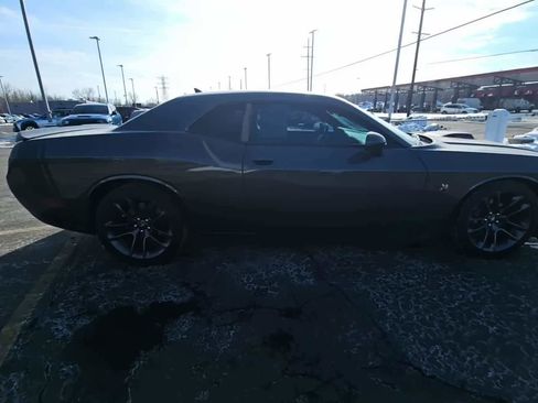 Used 2022 Dodge Challenger R/T Scat Pack w/ Shaker Package image 2