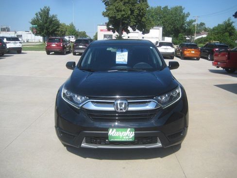 Used 2017 Honda CR-V LX image 3