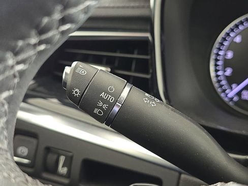 Used 2023 Cadillac XT5 Premium Luxury image 29