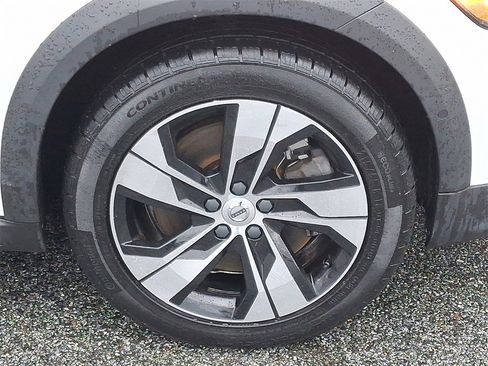 Used 2020 Volvo V60 T5 Cross Country image 8