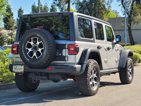 Used 2021 Jeep Wrangler Unlimited Rubicon w/ Dual Top Group AWD/4WD image 3