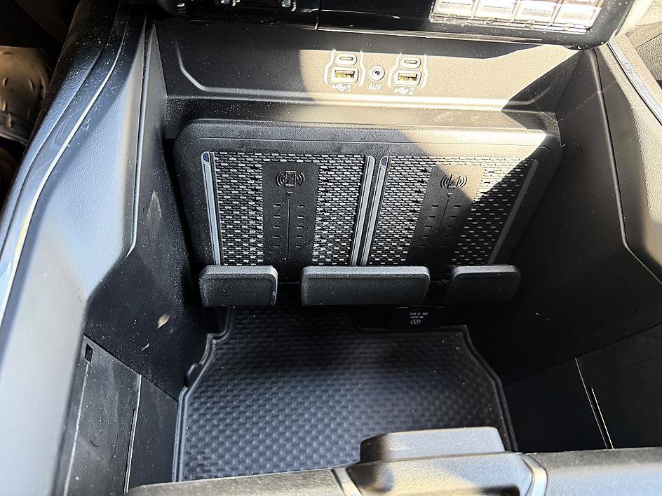 Used 2025 RAM 2500 Laramie AWD/4WD image 9