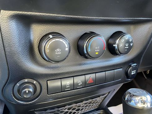 Used 2014 Jeep Wrangler Unlimited Sport w/ Quick Order Package 24S image 18