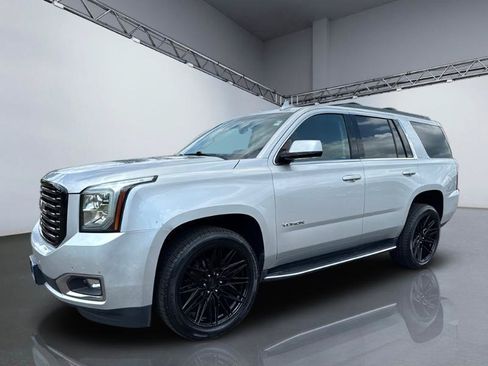 Used 2019 GMC Yukon SLT w/ Open Road Package AWD/4WD image 10