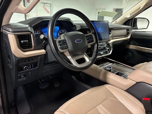 Used 2024 Ford Expedition Max Limited RWD image 26
