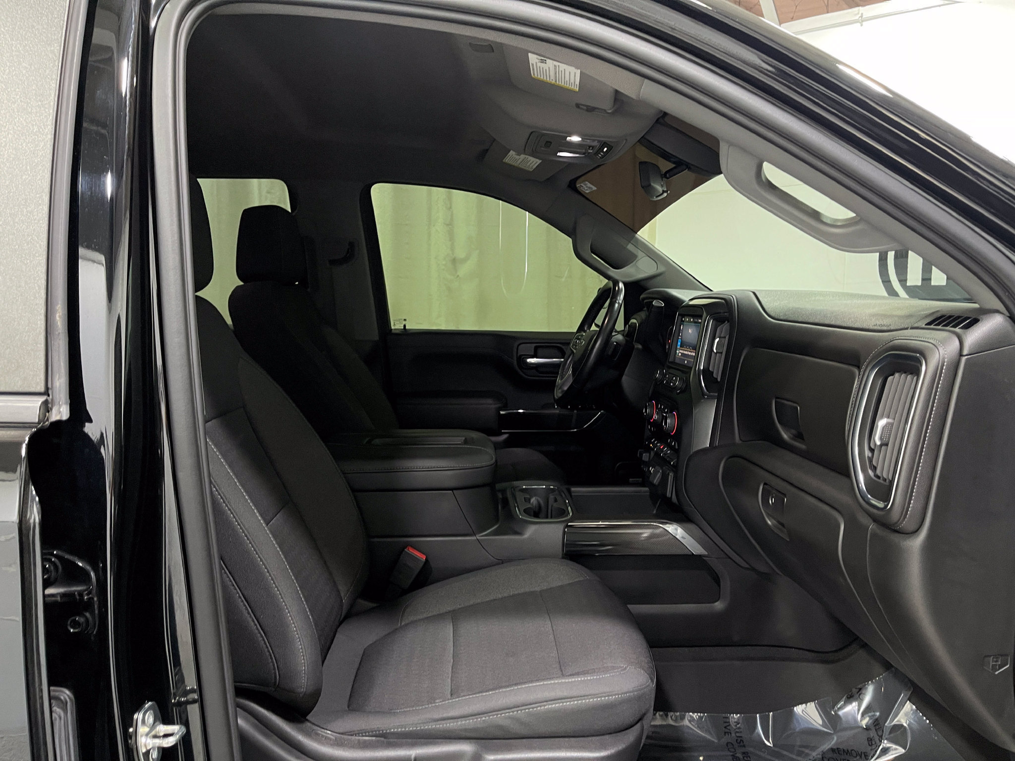 Used 2021 Chevrolet Silverado 1500 LT Trail Boss w/ Convenience Package II AWD/4WD image 30