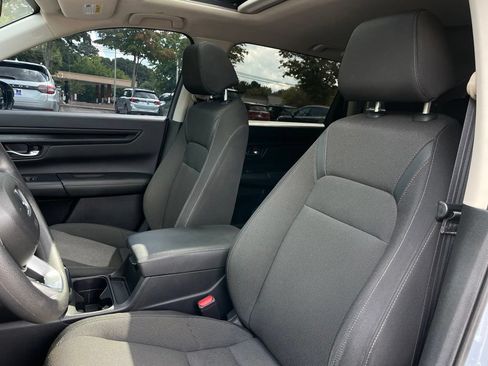 Certified 2025 Honda CR-V EX image 25