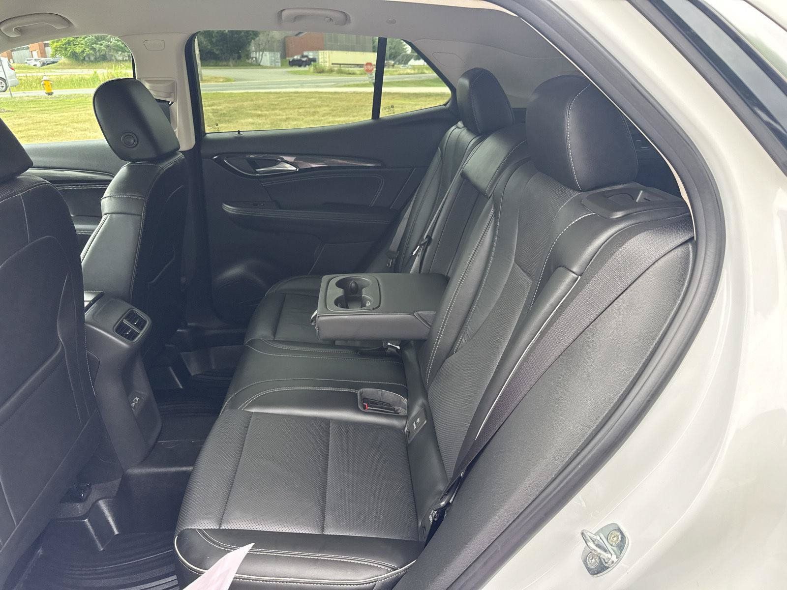 Used 2023 Buick Envision Essence AWD/4WD image 18