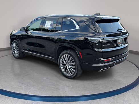 Used 2026 Buick Enclave Avenir w/ Super Cruise Package FWD image 7