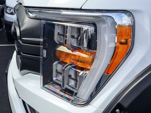 Used 2022 Ford F150 4x4 SuperCrew image 25
