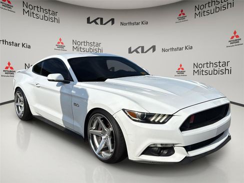 Used 2016 Ford Mustang GT Premium w/ Equipment Group 401A RWD image 10