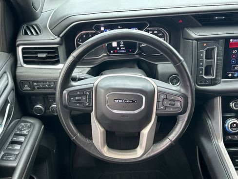 Used 2021 GMC Yukon XL Denali w/ Denali Premium Package RWD image 27
