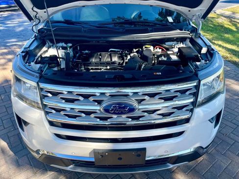 Used 2019 Ford Explorer Limited w/ Class III Trailer Tow Package image 16