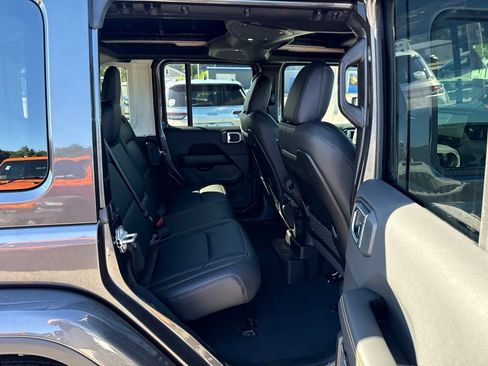 New 2027 Jeep Wrangler Unlimited Sahara AWD/4WD image 23