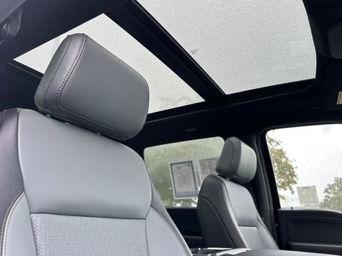 Used 2025 Ford F150 Lightning Lariat image 13