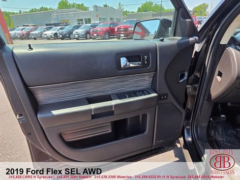 Used 2019 Ford Flex SEL w/ Equipment Group 202A AWD/4WD image 9