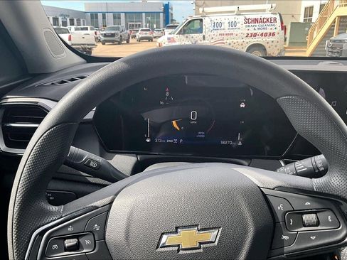 Used 2025 Chevrolet TrailBlazer LT AWD/4WD image 21