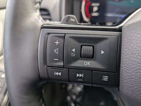 Certified 2025 Nissan Rogue SL AWD/4WD image 17