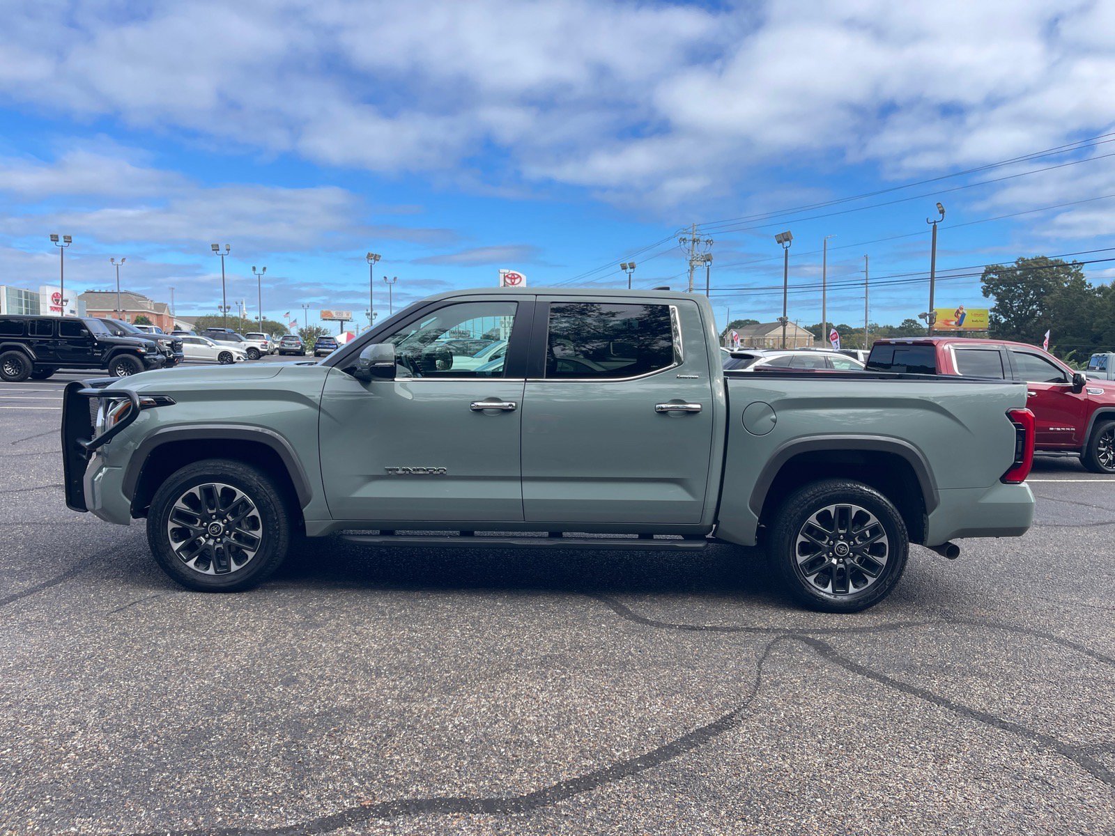 Used 2024 Toyota Tundra Limited AWD/4WD image 13