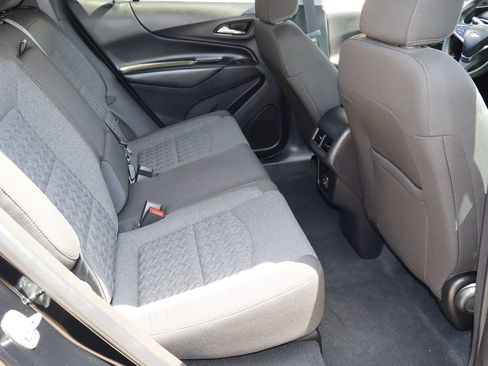 Used 2024 Chevrolet Equinox LT FWD image 17
