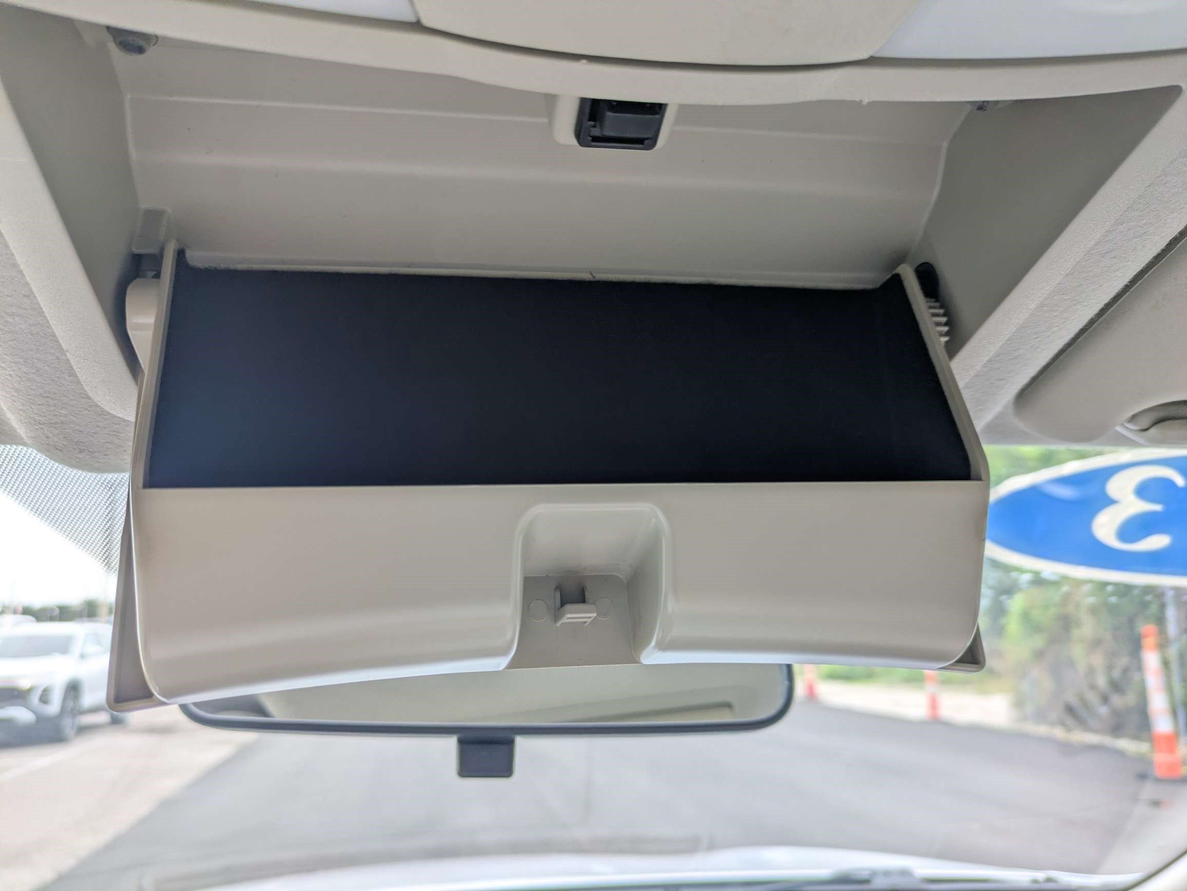 Used 2013 Nissan Rogue S FWD image 25