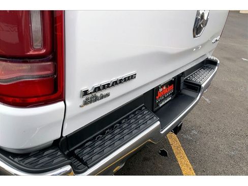 Used 2023 RAM 1500 Laramie AWD/4WD image 9