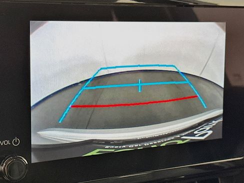Used 2025 Toyota Corolla LE FWD image 22