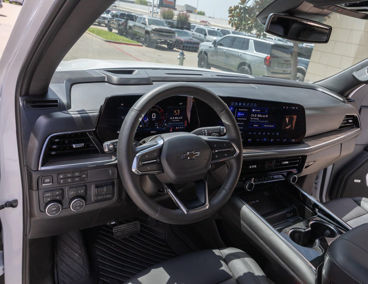 Used 2026 Chevrolet Tahoe Z71 w/ Z71 Off-Road Package AWD/4WD image 17