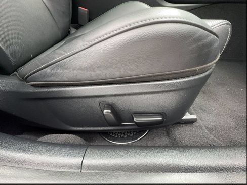 Used 2022 Kia Stinger GT1 RWD image 32
