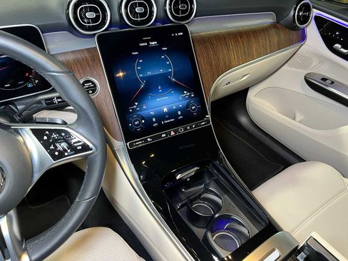 Certified 2025 Mercedes-Benz GLC 300 4MATIC image 31