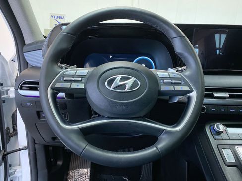 Used 2024 Hyundai Palisade Limited image 22
