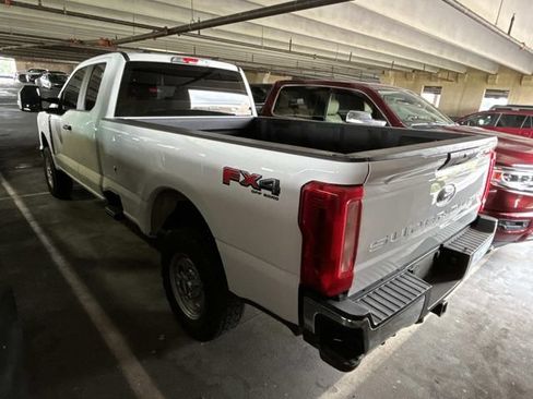Used 2024 Ford F250 XL w/ FX4 Off-Road Package AWD/4WD image 2